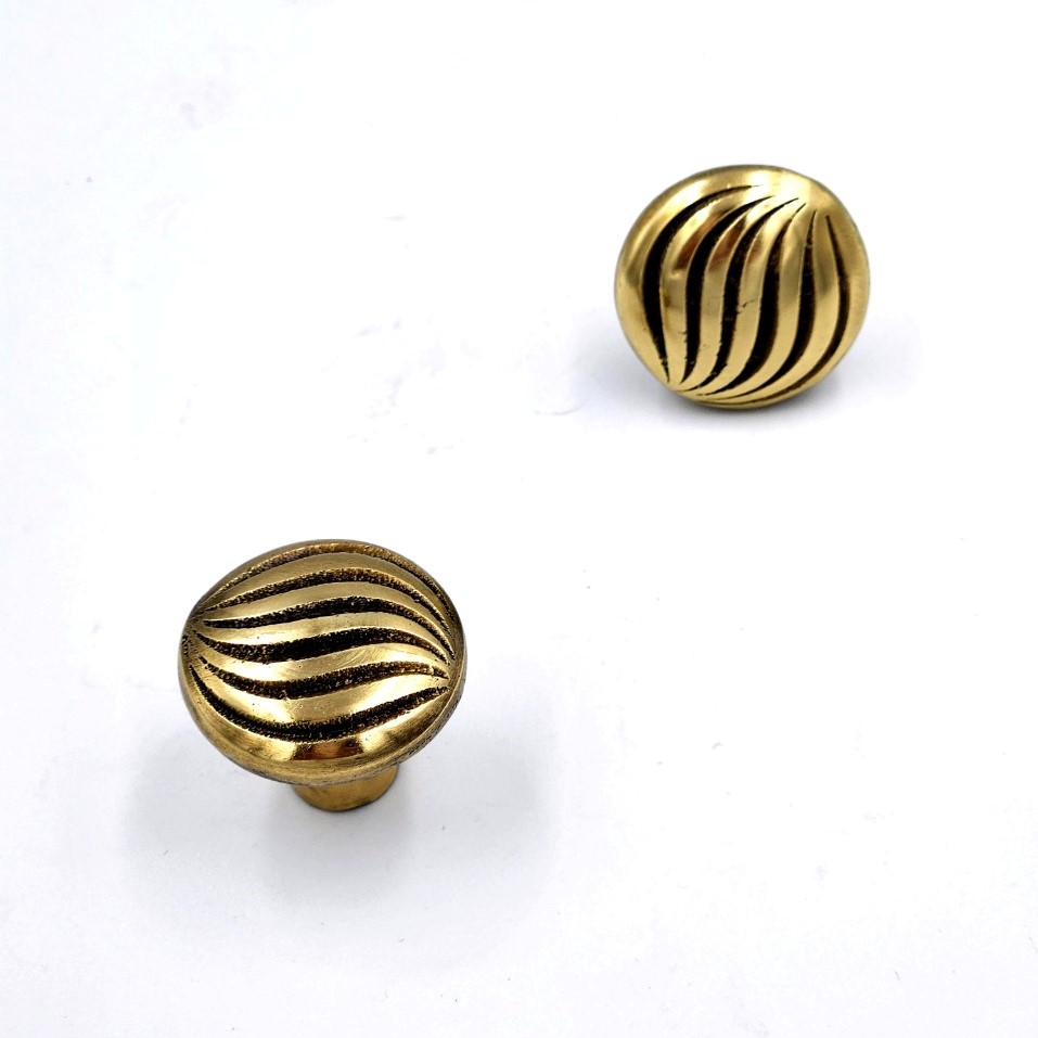 Brass knob Atelier Landon