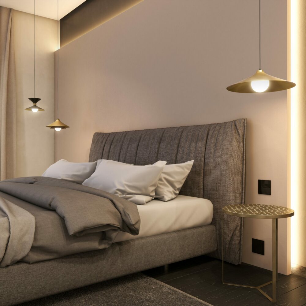 Minimalist brass pendant light: Clean lines and soothing light