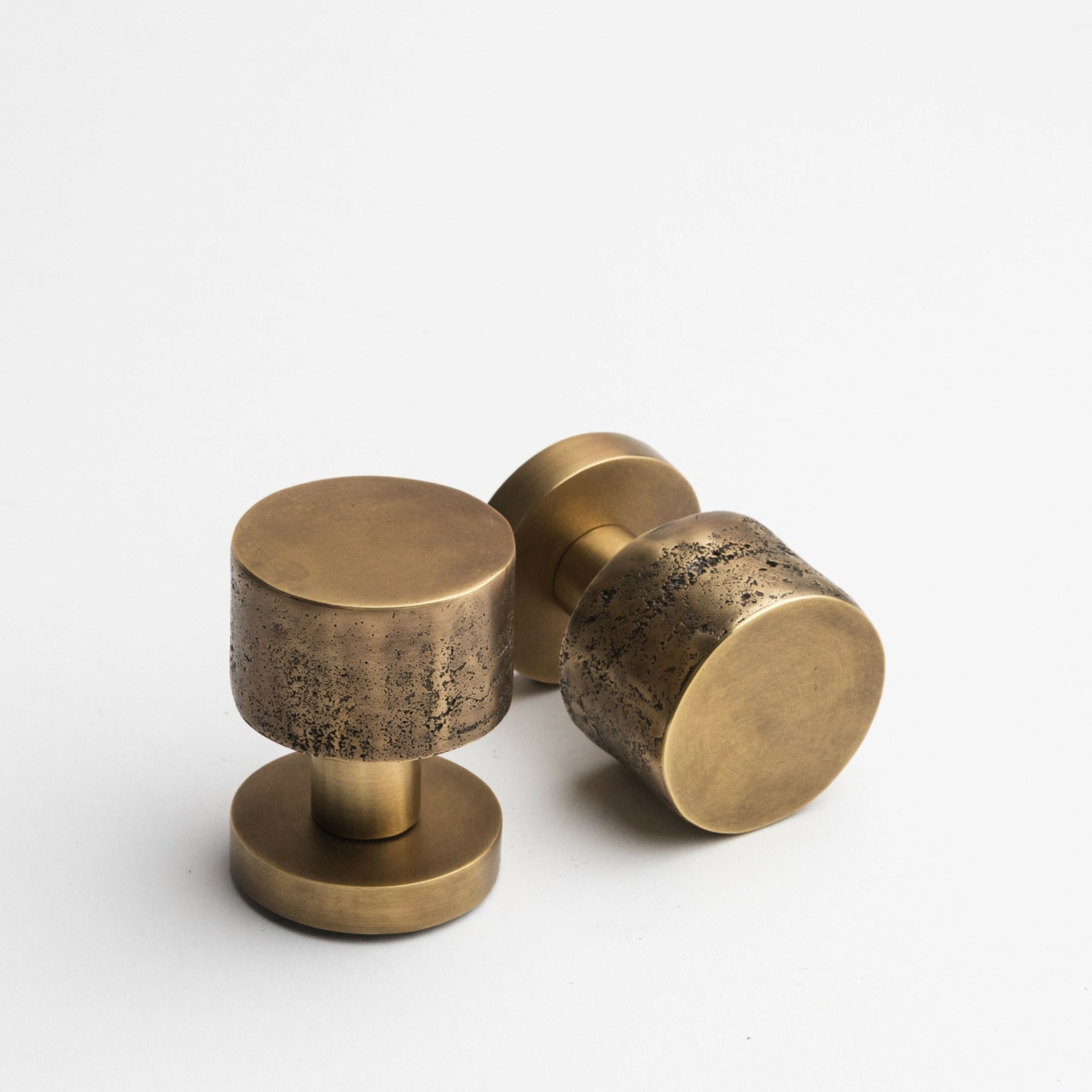 Brass door handle Atelier Landon